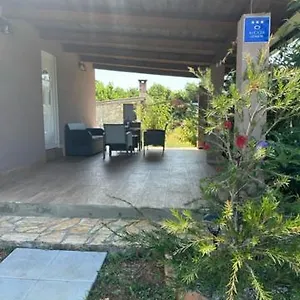 Lavanda Apartment Pula
